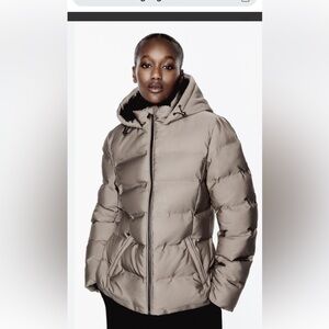 Zara water and wind protection short quilted anorak L